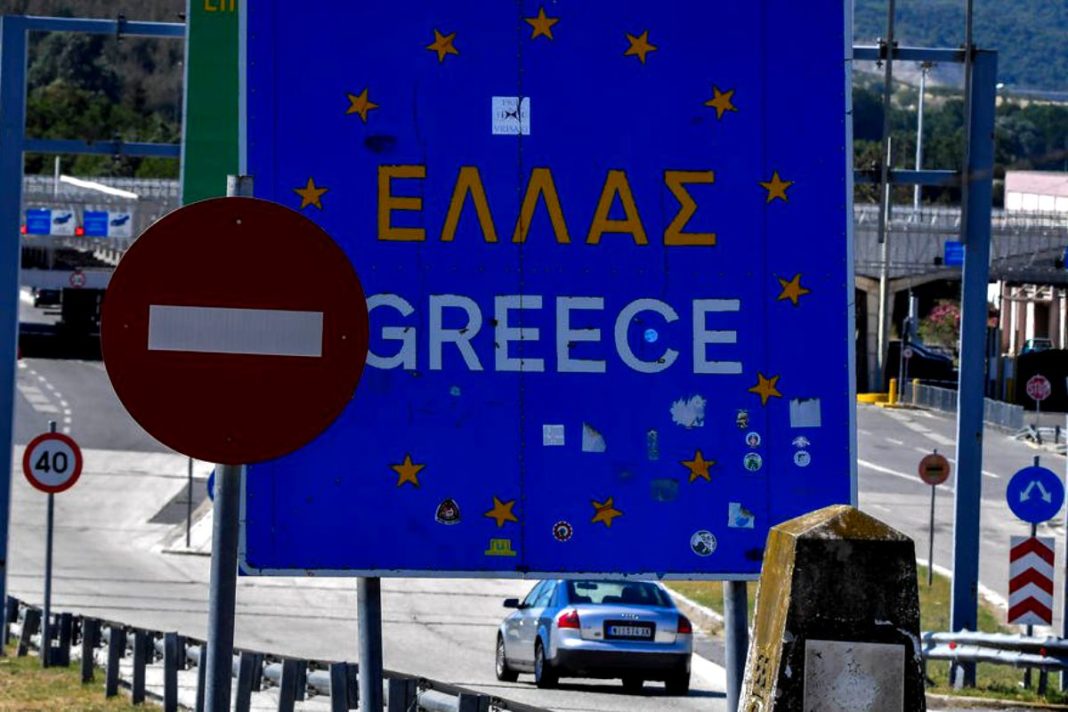 Guvernul grec susține transporturile și divertismentul