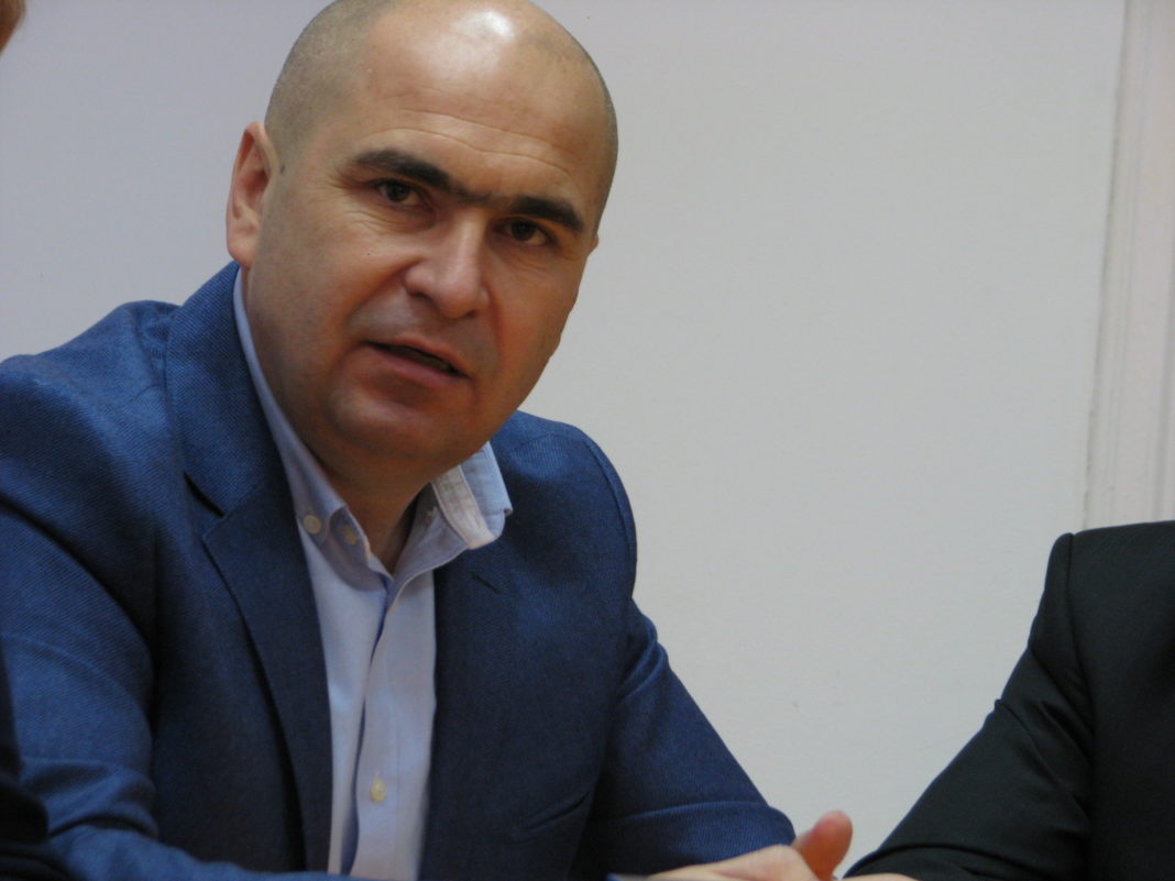 Ilie Bolojan, despre concedierile la Senat: Nu te deranjează să iei un salariu stând, sau fără să vii la serviciu?