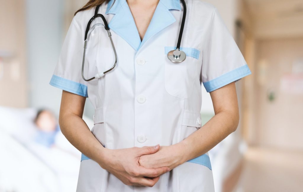Ce înseamnă simptome ușoare de Covid-19 și când trebuie să mergi la spital