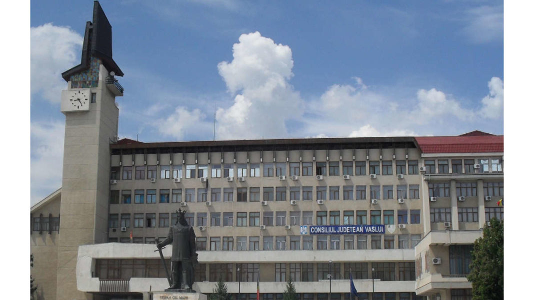 De mâine, se închid restaurantele și barurile din Vaslui, Bârlad și Huși