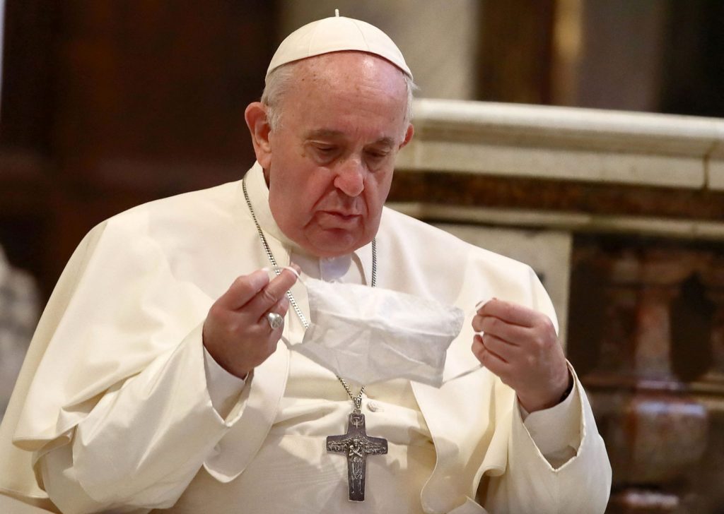 Papa Francisc a anulat pelerinajul  la imaginea Fecioarei Maria din centrul Romei, din cauza pandemiei