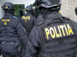 Polițiștii din Mureș efectuează percheziții domiciliare, în 6 județe