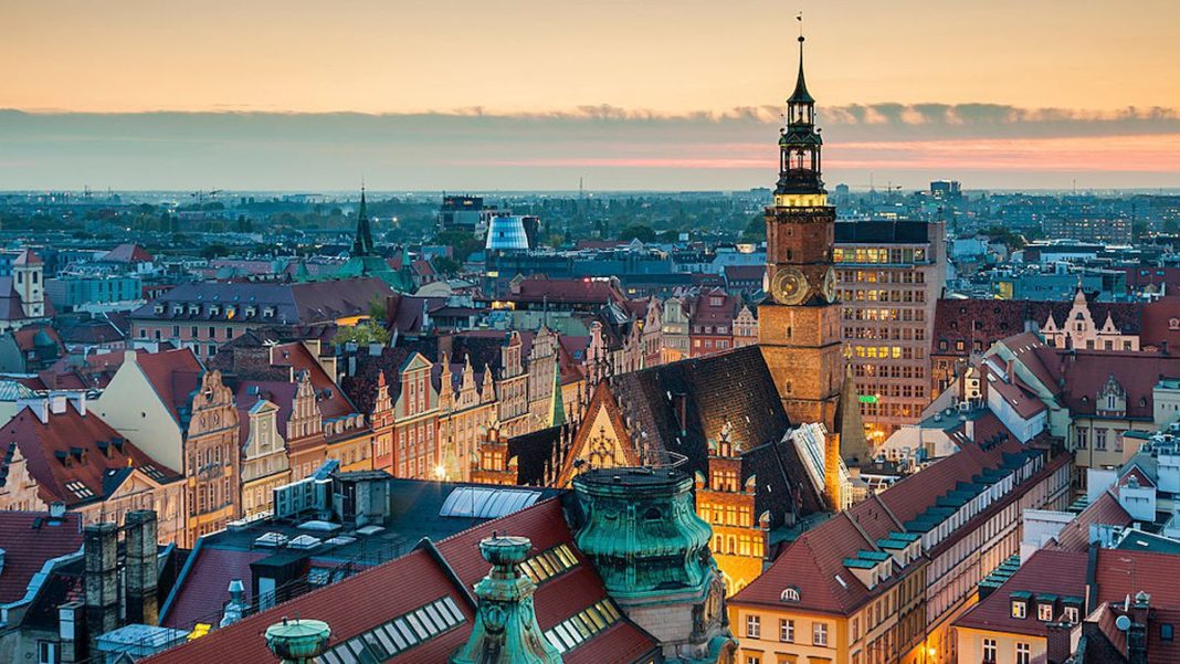 Polonia ar putea ajunge la 20.000 de cazuri de Covid-19 pe zi