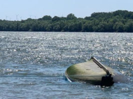 Bărbat dat dispărut, după ce barca în care se afla s-a scufundat
