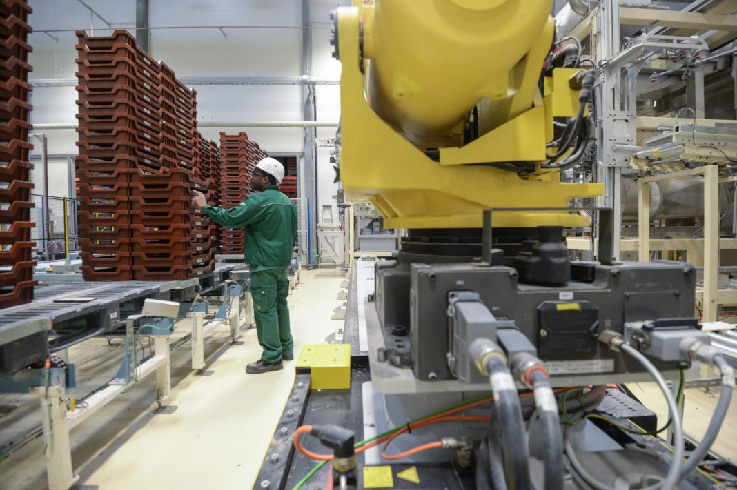 Start-up-ul francez Ynsect a strâns 224 de milioane de dolari pentru construcția unei ferme de insecte