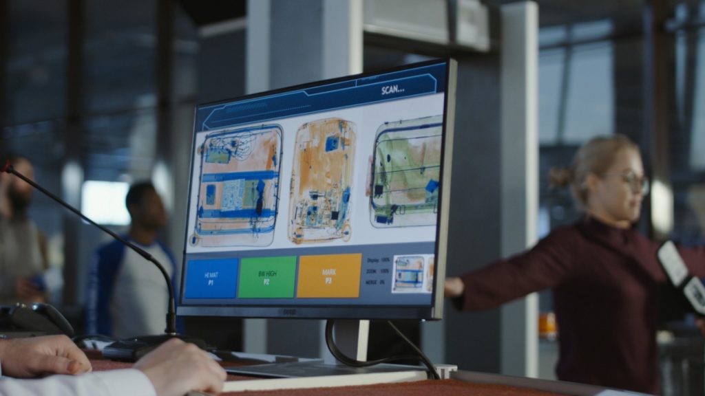 La Aeroportul Craiova vor fi instalate echipamente performante de scanare a bagajelor pasagerilor (foto: bizbrasov.ro)