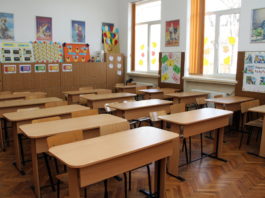 Școlile nu se redeschid pe 11 ianuarie. Ministrul Educației spune că data reînceperii cursurilor după vacanța de iarnă este un termen “mult prea scurt”.