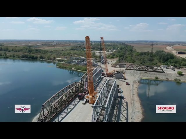 Podul feroviar construit peste râul Olt, lângă Slatina, a fost dat în folosinţă