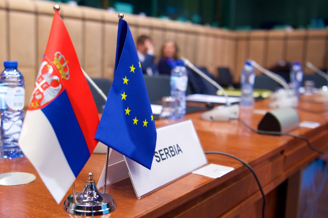 Parlamentul sârb a aprobat un nou guvern