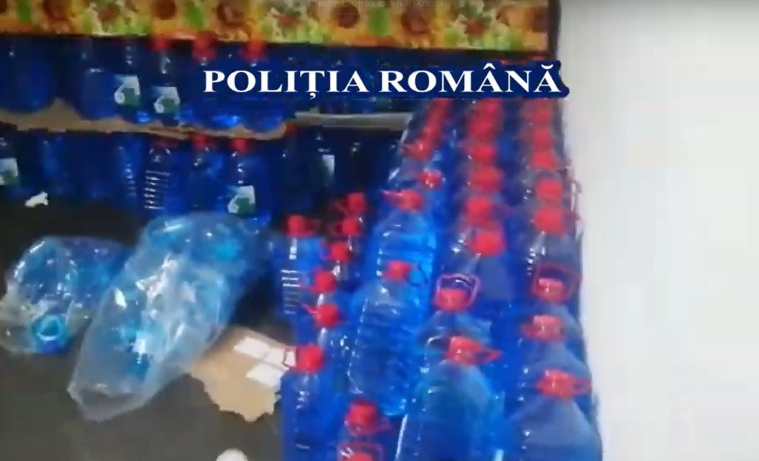 Bărbații care au omorât 17 persoane cu spirt contrafăcut, trimiși în judecată