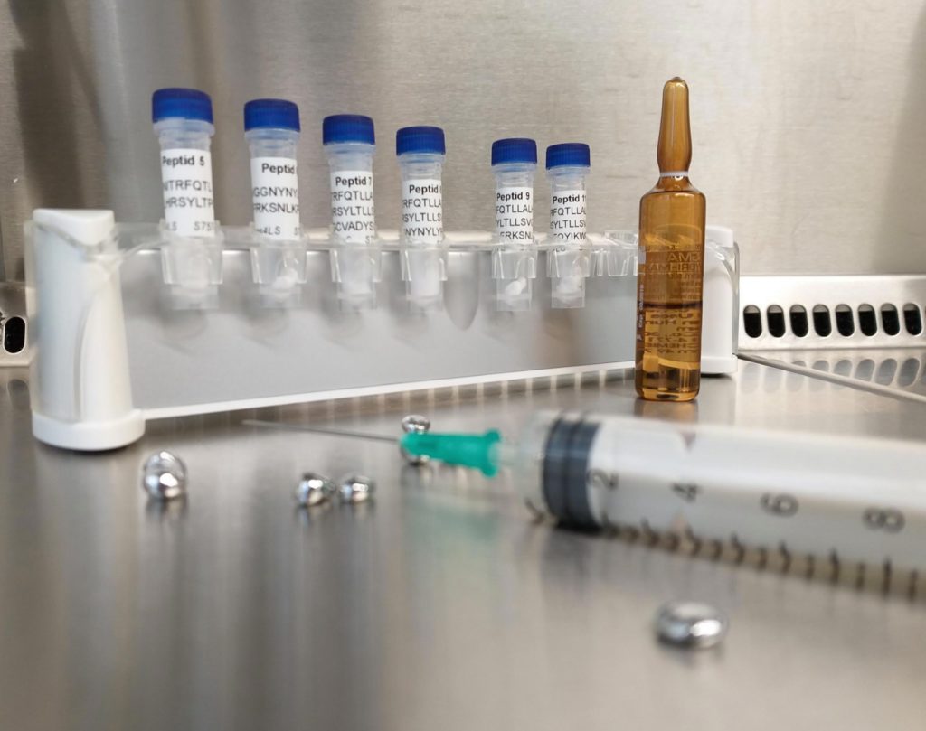 Va începe vaccinarea personalului medical de săptămâna viitoare, în Marea Britanie