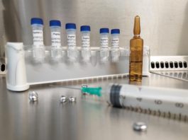 Marea Britanie va permite ca o persoană să fie imunizată cu doze din vaccinuri diferite dacă pacientul „se află într-un risc imediat”