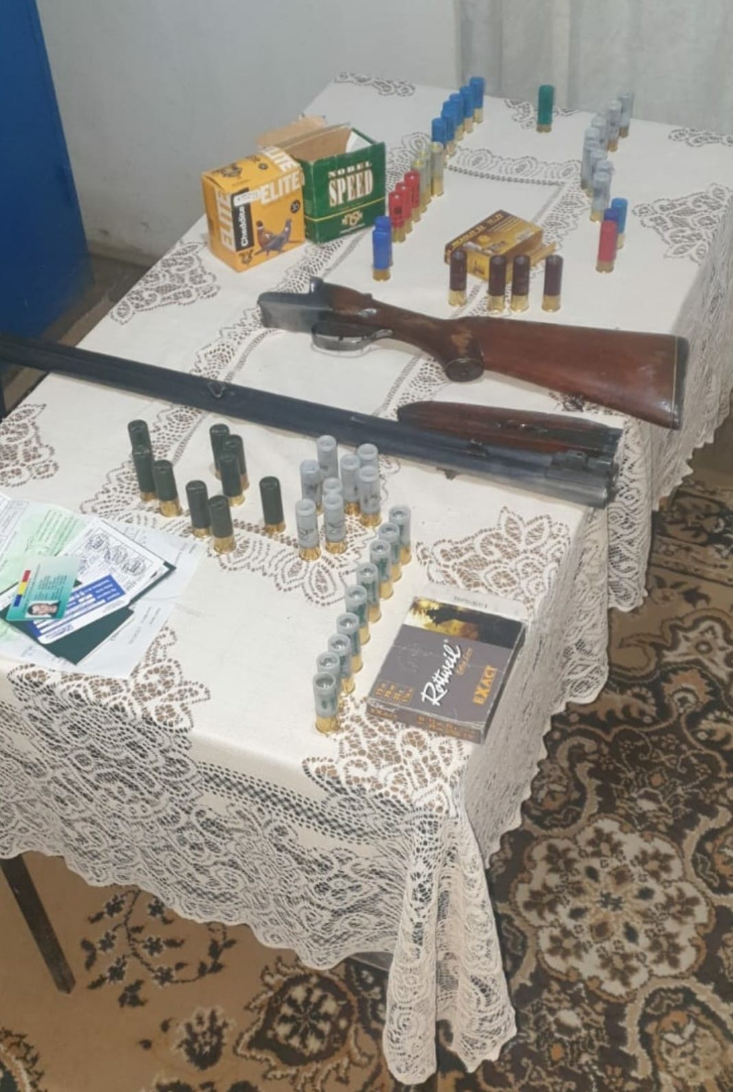 Polițiști din Cetate au descoperit, în extravilanul comunei Moțăței, doi bărbați din localitate la braconaj