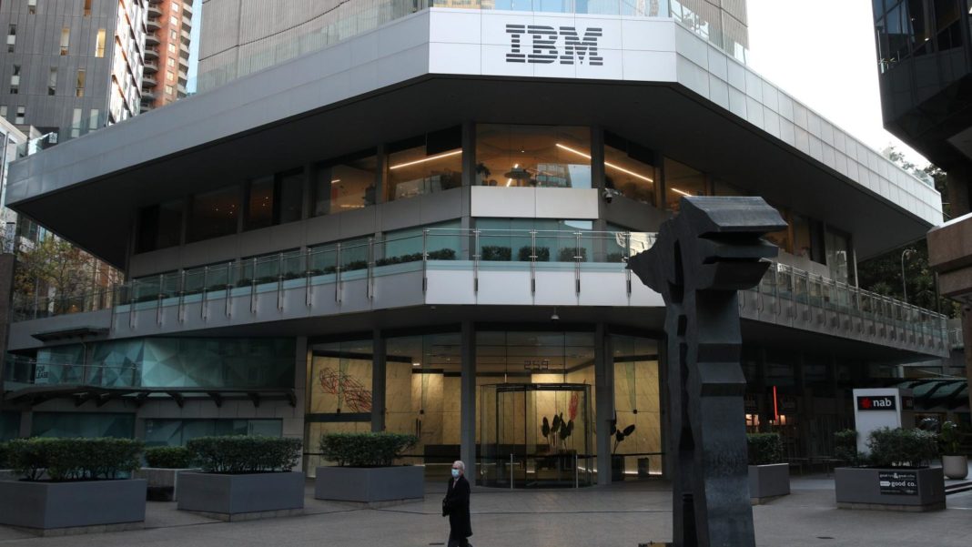 IBM vrea să concedieze 10.000 de angajați din Europa pentru a reduce costurile