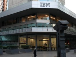 IBM vrea să concedieze 10.000 de angajați din Europa pentru a reduce costurile
