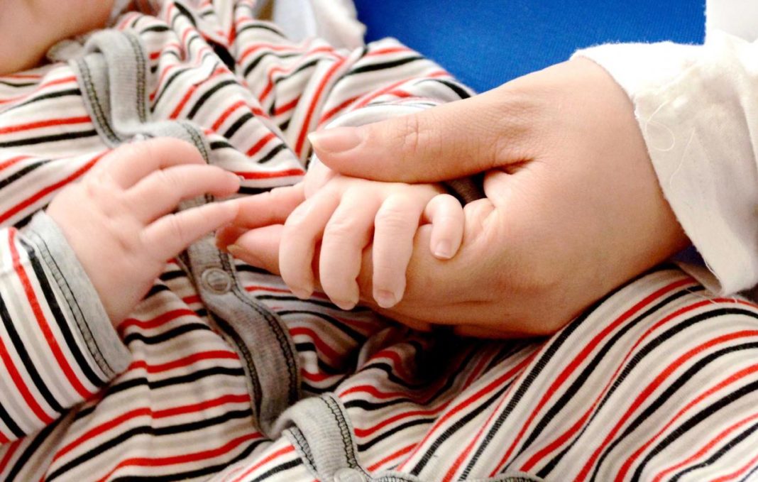 S-a modificat Legea Adopției în România