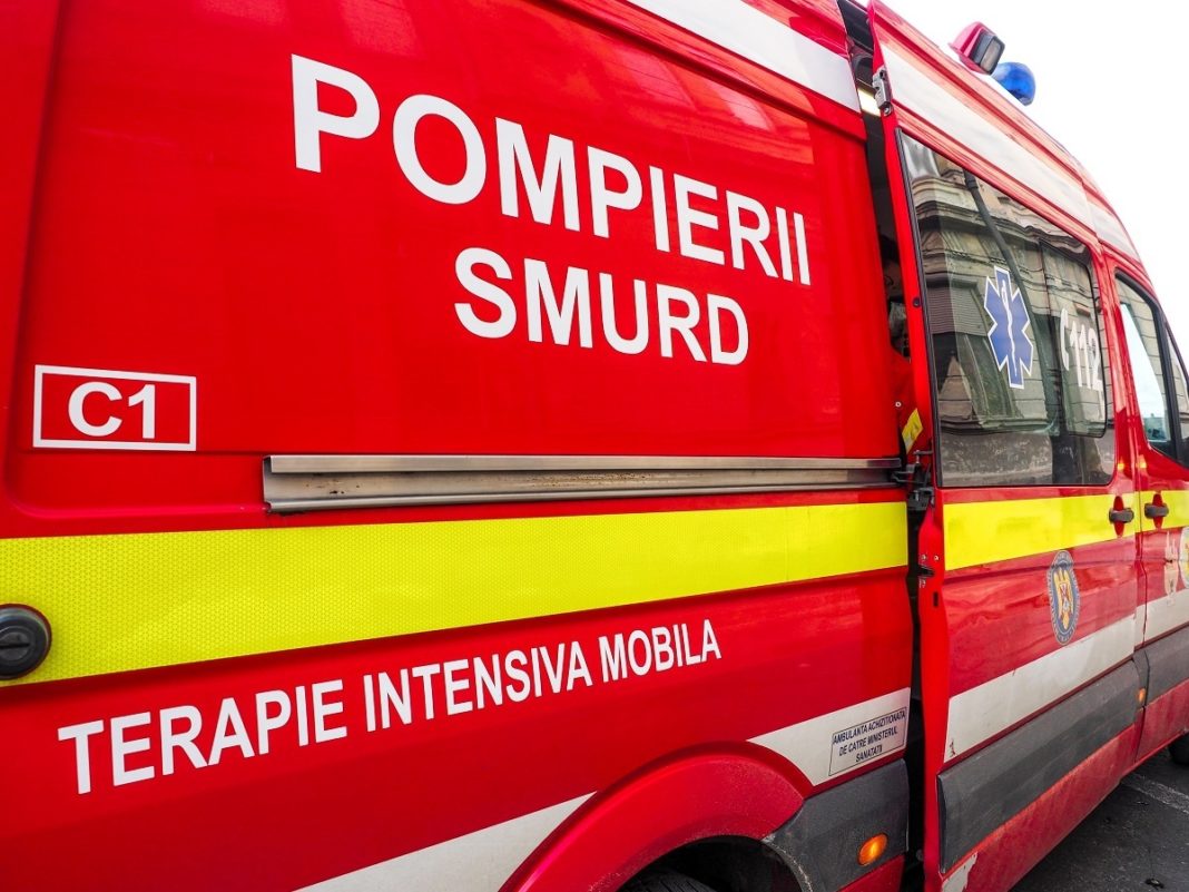 Victima a fost transportată la spital pentru acordarea de îngrijiri medicale de specialitate