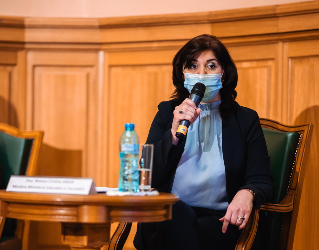 Monica Anisie: A fost elaborat noul regulament de inspecţie şcolară