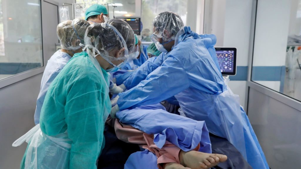 România: 2.620 de cazuri noi de infectare cu COVID-19