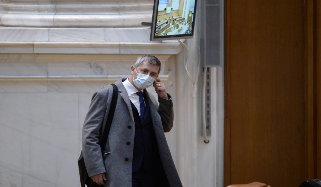 Dan Barna are Covid-19 și a intrat în autoizolare