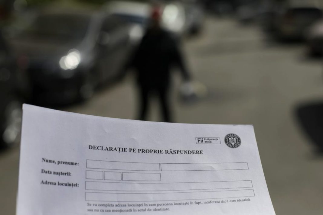 Declarațiile obligatorii pentru deplasarea în afara localității au devenit, din nou, oficiale