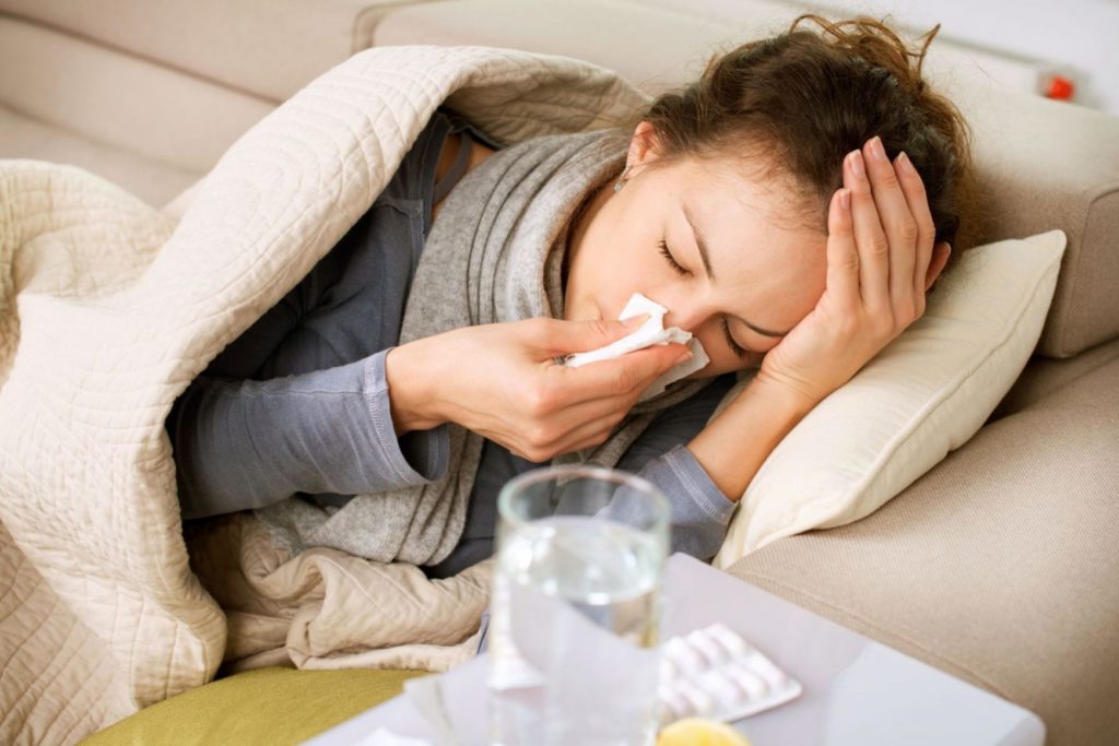 Aproape 30.000 de cazuri de infecţii respiratorii acute în prima săptămână din februarie