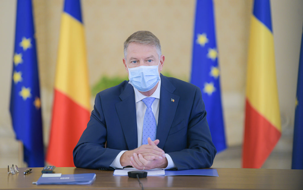 Klaus Iohannis pleacă la Bruxelles. Președintele a avut o discuție cu șeful Consiliului European