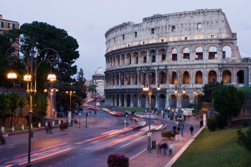 Italia decide relaxarea restricţiilor anti-COVID