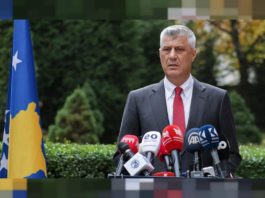 Președintele Kosovo, care și-a dat demisia joi, prezentat astăzi în fața tribunalului de la Haga