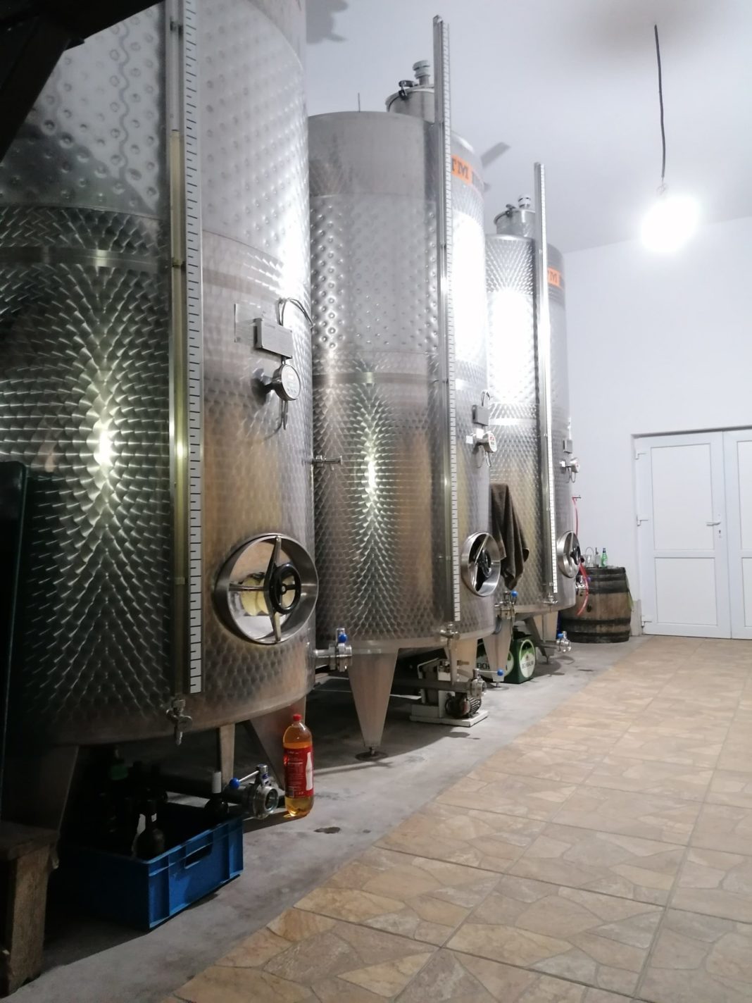 Comisia Europeană a aprobat o schemă românească în valoare de 12,4 milioane de euro pentru sprijinirea producătorilor de vin