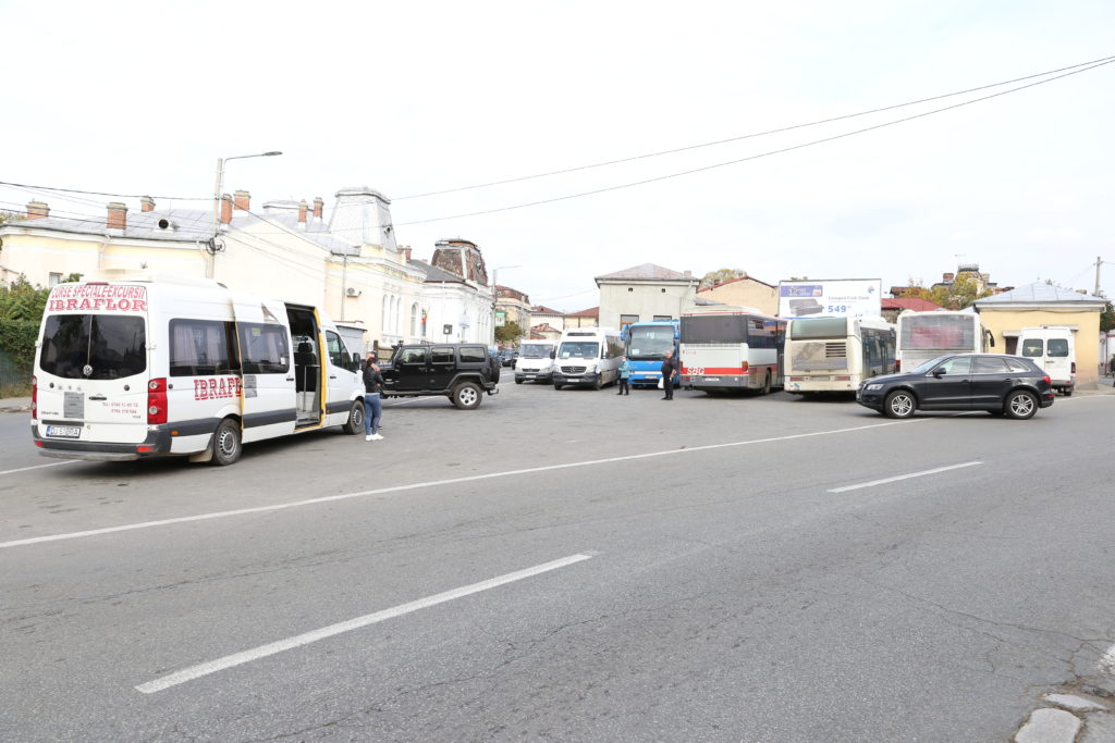 Transportul în comun din Dolj. Staţie din Craiova pentru transportul intrajudeţean