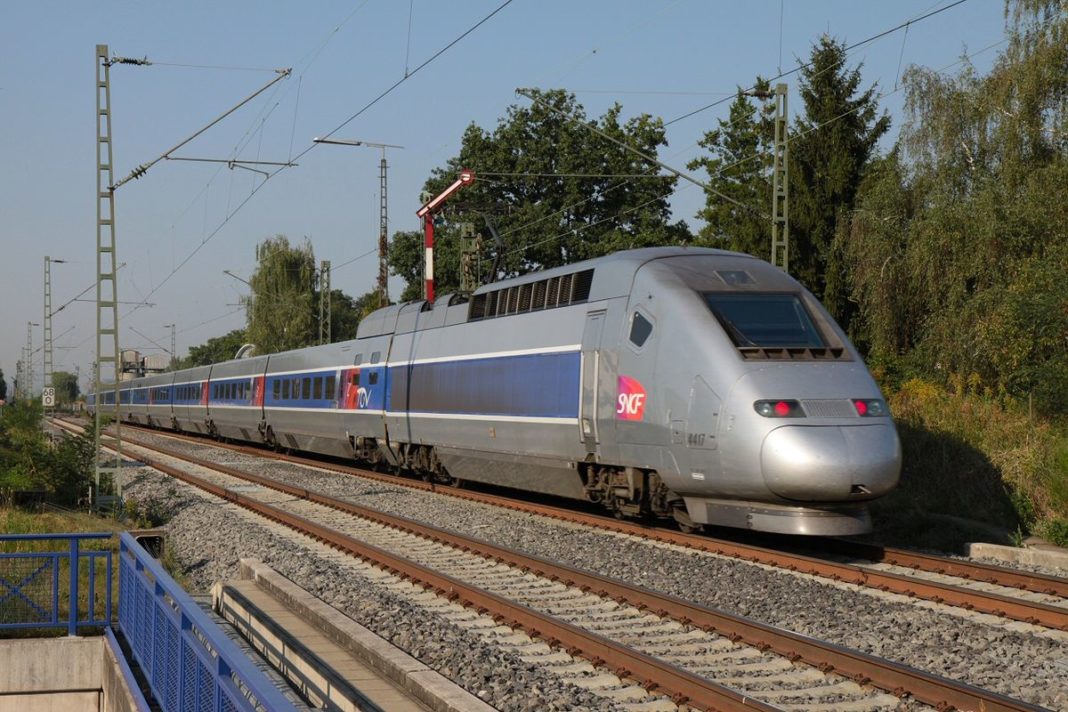 70% dintre trenurile TGV din Franţa, suspendate din cauza carantinei​