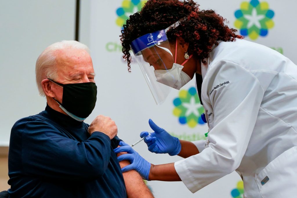 Joe Biden s-a vaccinat împotriva COVID-19