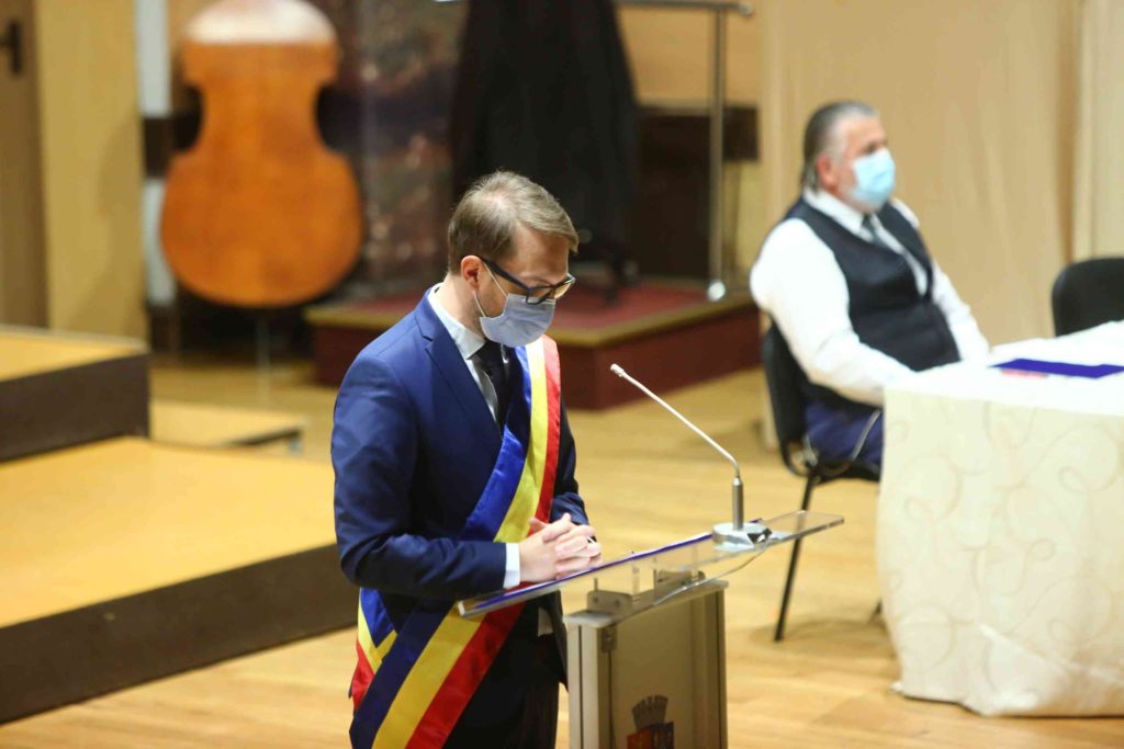 Viceprimarul şi secretarul Primăriei Timișoara au COVID-19