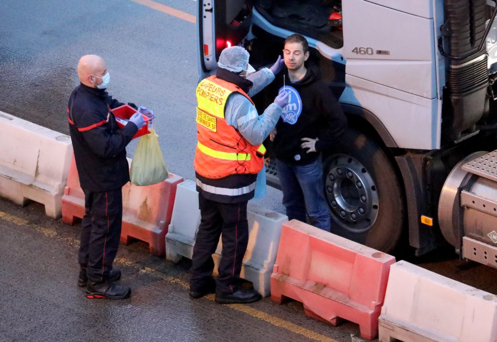Peste 4.500 de camioane au traversat Canalul Mânecii