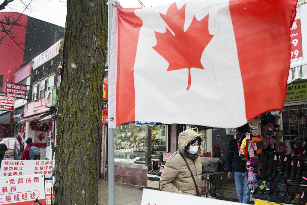 Toți călătorii care intră în Canada trebuie să aibă test COVID-19 negativ