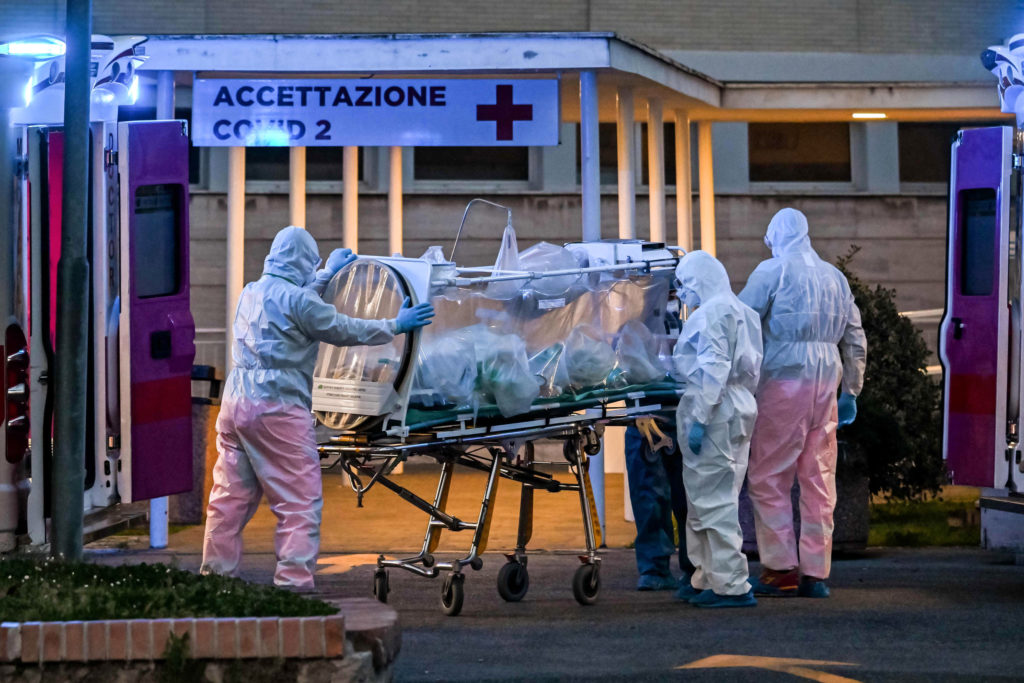 Italia: Un caz de infectare cu noua tulpină a coronavirusului
