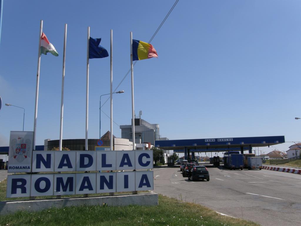 Încă un şofer român a încercat să evite carantina intrând cu maşina pe contrasens la frontieră