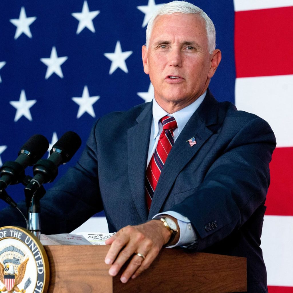 Vicepreședintele SUA Mike Pence se vaccinează astăzi împotriva COVID-19