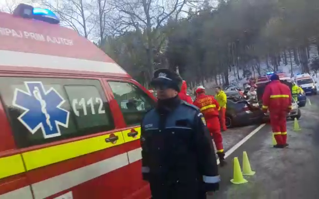 Doi morți și doi răniți într-un accident în Brăila