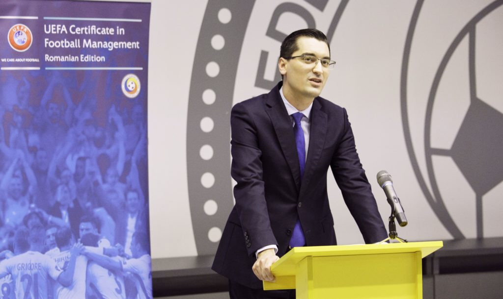 FRF nu mai obligă cluburile din Liga 1 să-și facă echipe de fete