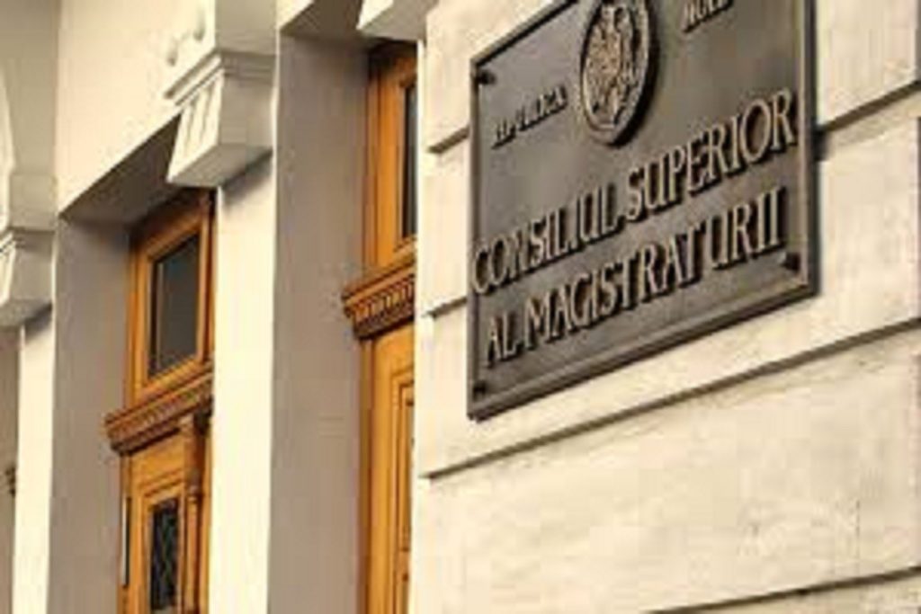 CSM îşi alege noua conducere. Președintele participă la ședință