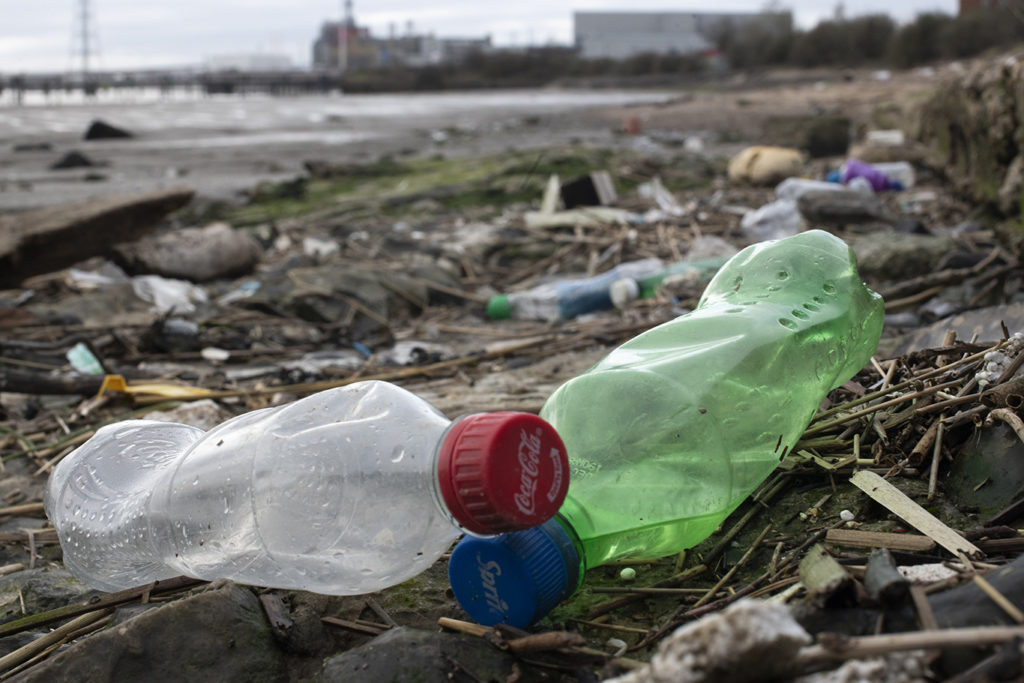Coca Cola, PepsiCo și Nestlé – cei mai mari poluatori cu plastic din lume și în 2020