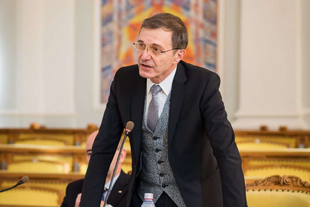 Președintele Academiei Române: Cuvântul „negru” nu face parte din cele socotite degradante