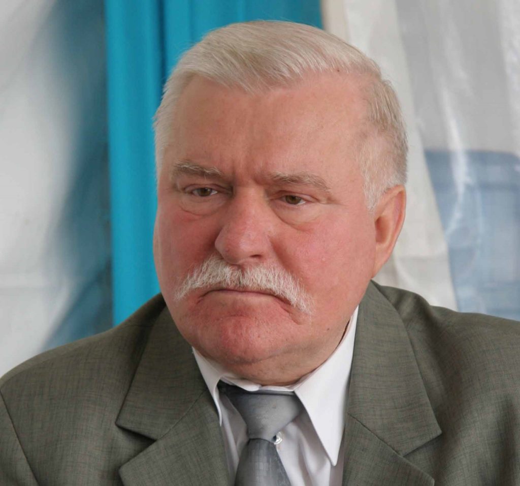 Fost președinte polonez, laureat al Premiului Nobel, anunță că e falit și nu a avut bani de cadouri anul acesta
