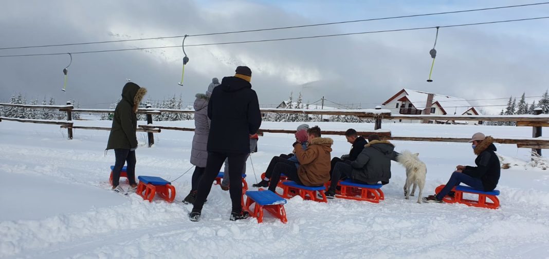 Sute de turiști sunt așteptați în weekend la Rânca