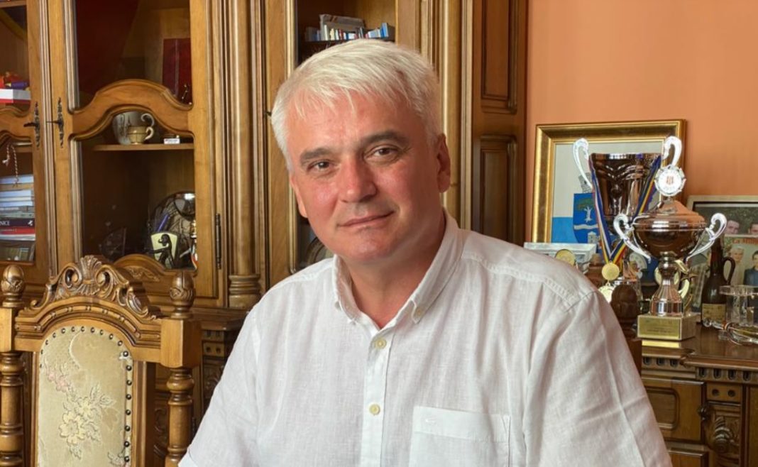 Primarul din Şimleu Silvaniei, condamnat definitiv la trei ani de închisoare cu suspendare pentru abuz în serviciu