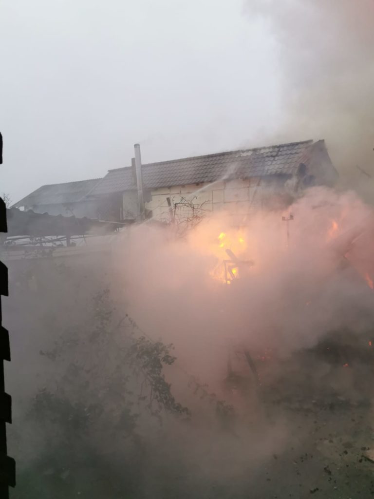 Vâlcea: Incendiu într-o gospodărie din Budești