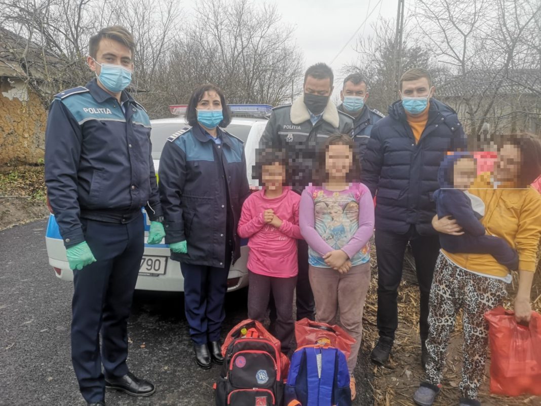 Poliţiştii olteni ajutoarele lui Moş Crăciun!