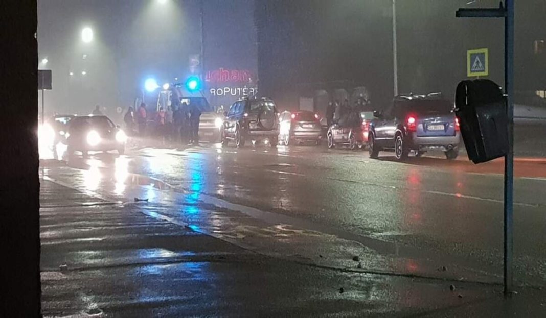 Accident cu două victime pe Calea Bucureşti (sursa foto: Oltenia Info Trafic Tube)